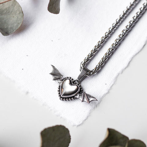 Pearl wing HEART NECKLACE