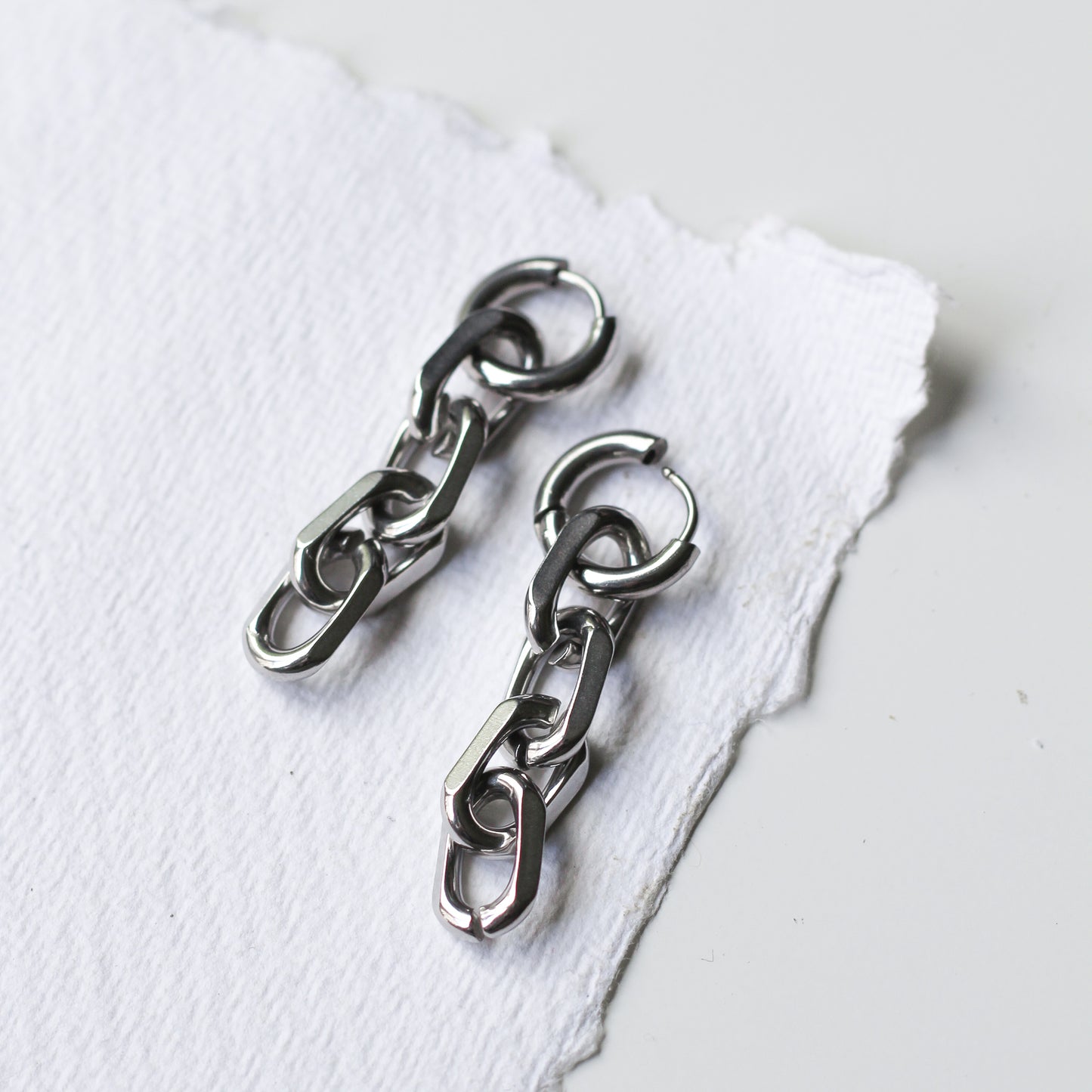 Chain hoops