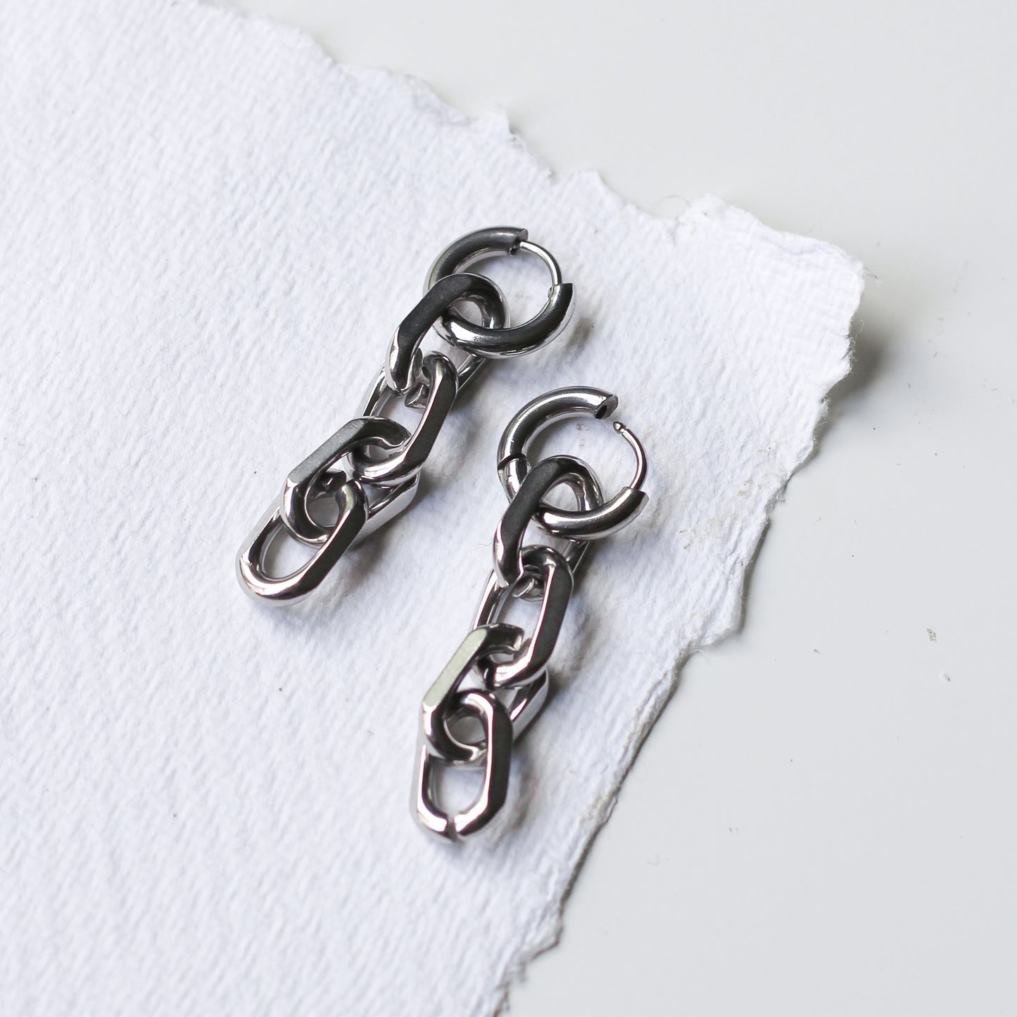 Chain hoops