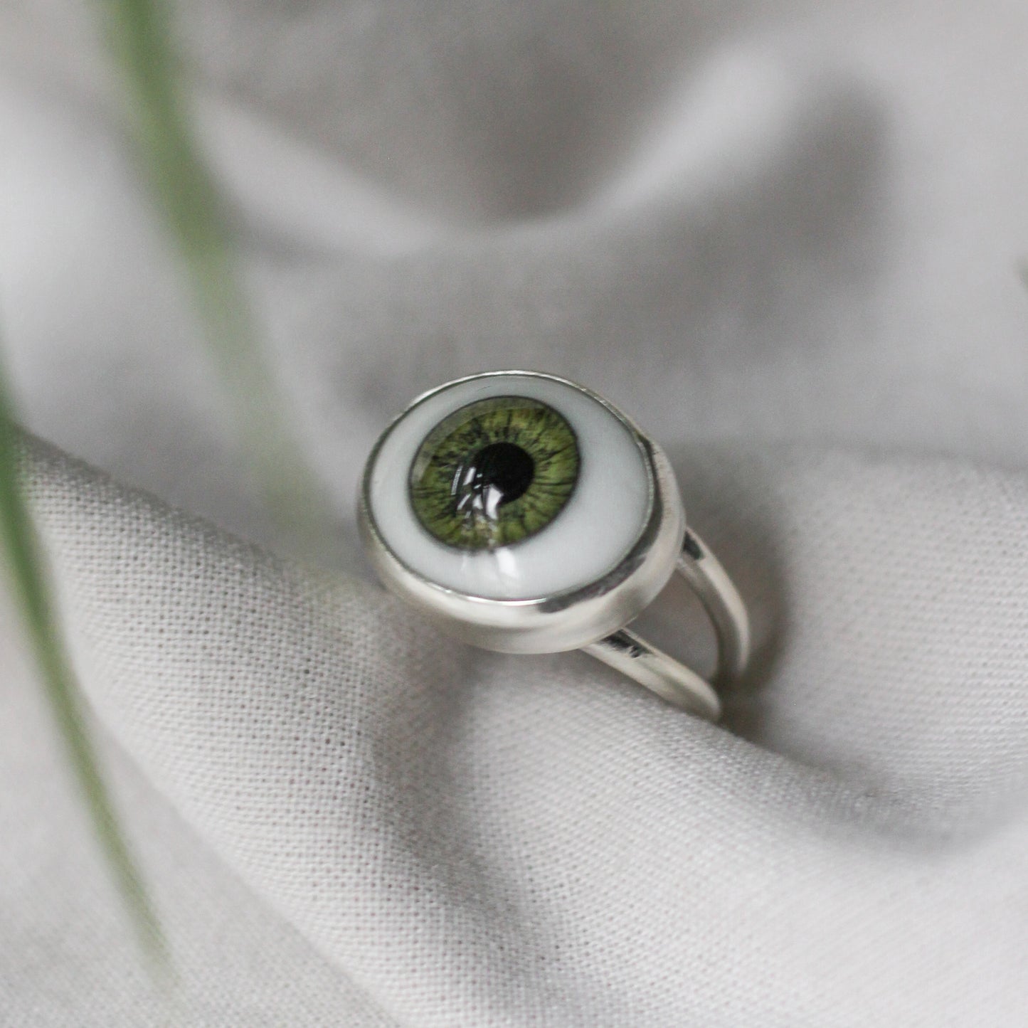 Eye Ring