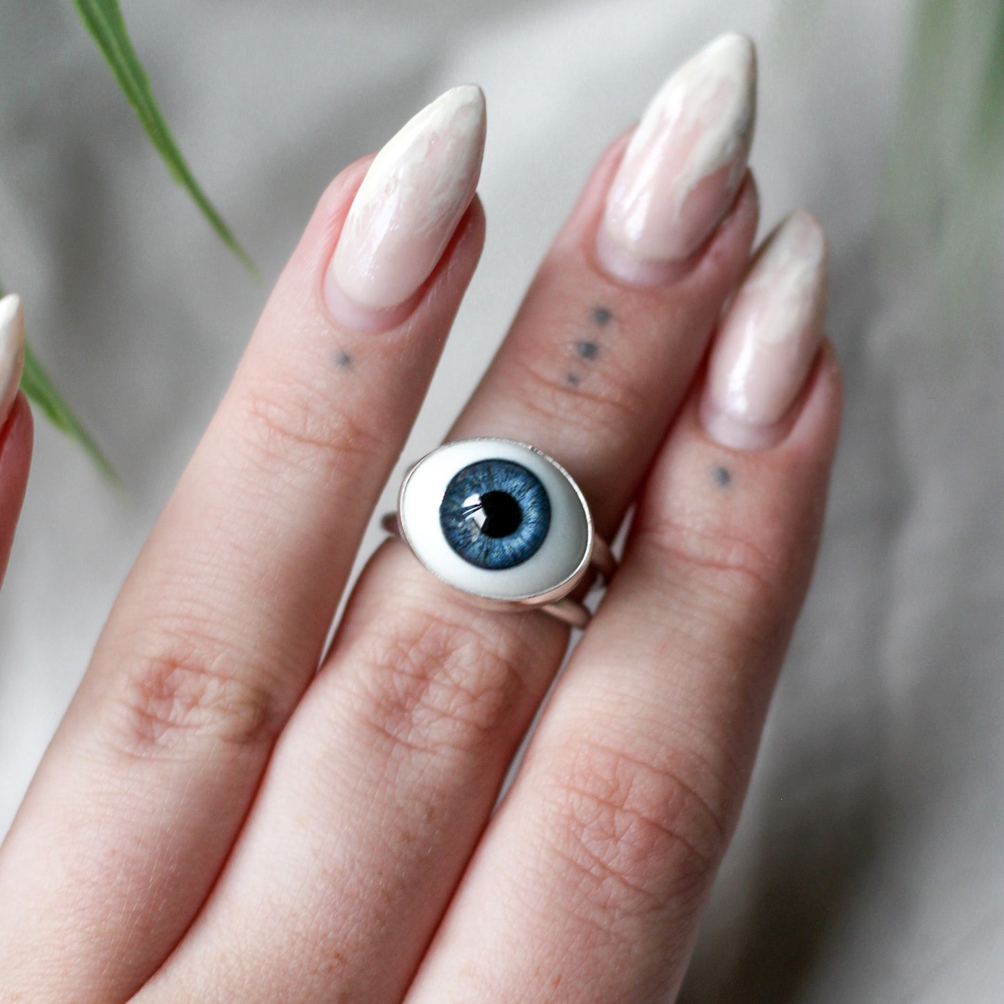 Mini Eye Ring