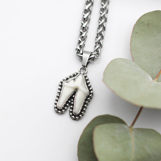 Tooth necklace