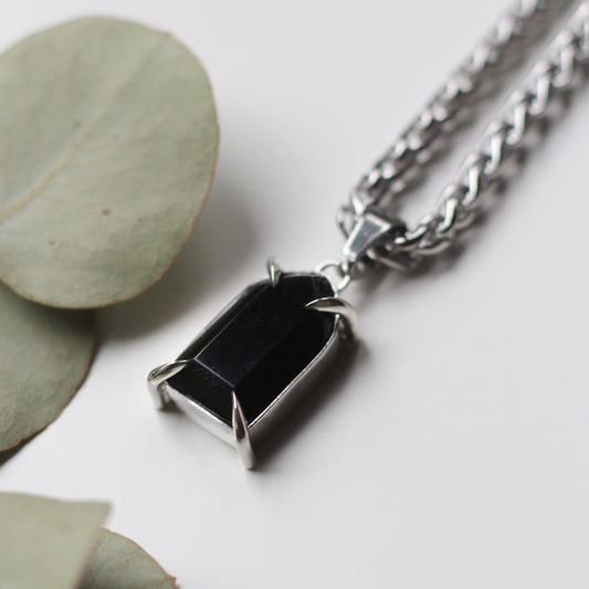 Onyx Window Necklace
